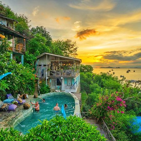 Selini Hills Hotel Labuan Bajo Buitenkant foto