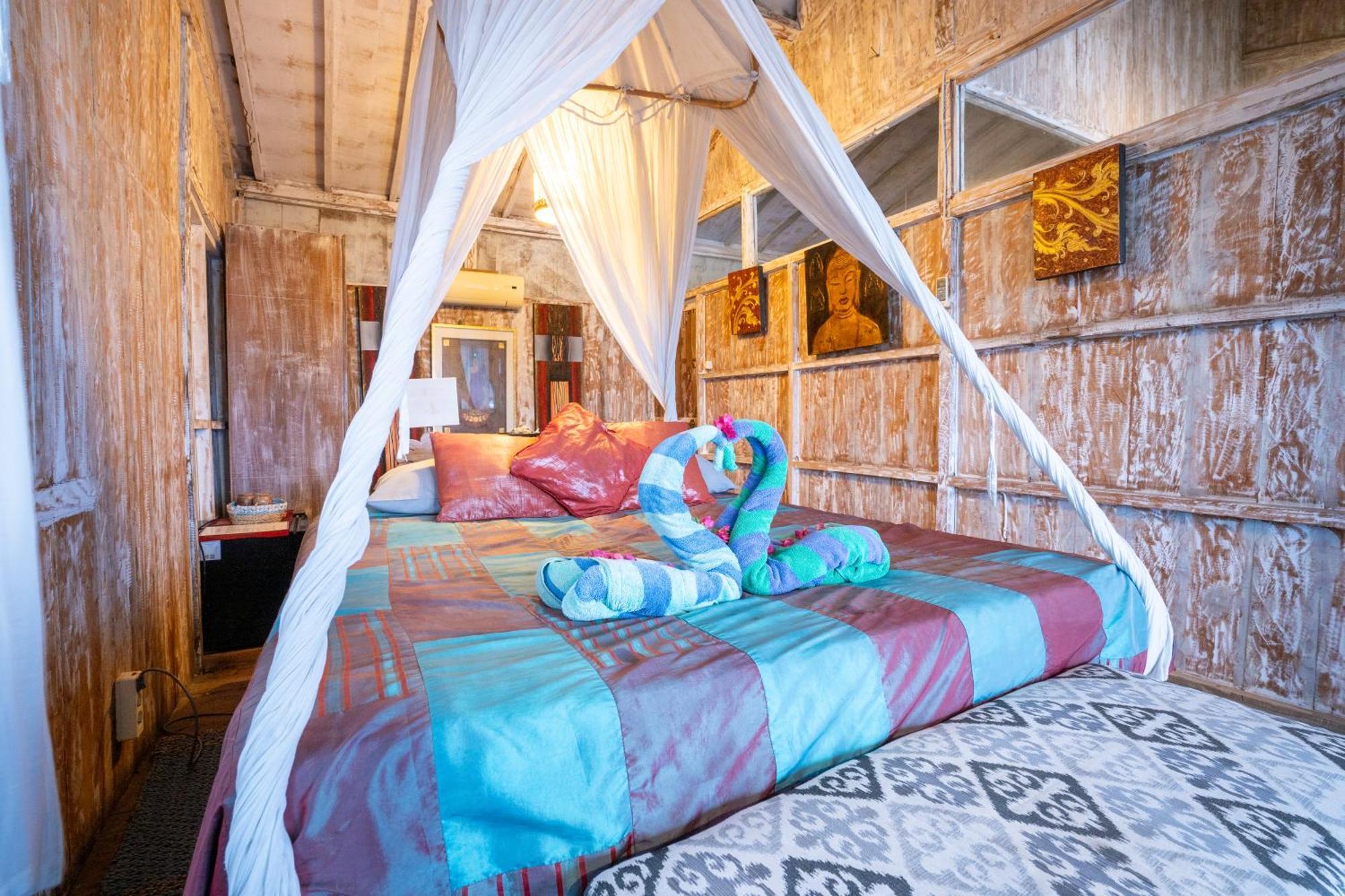 Selini Hills Hotel Labuan Bajo Buitenkant foto