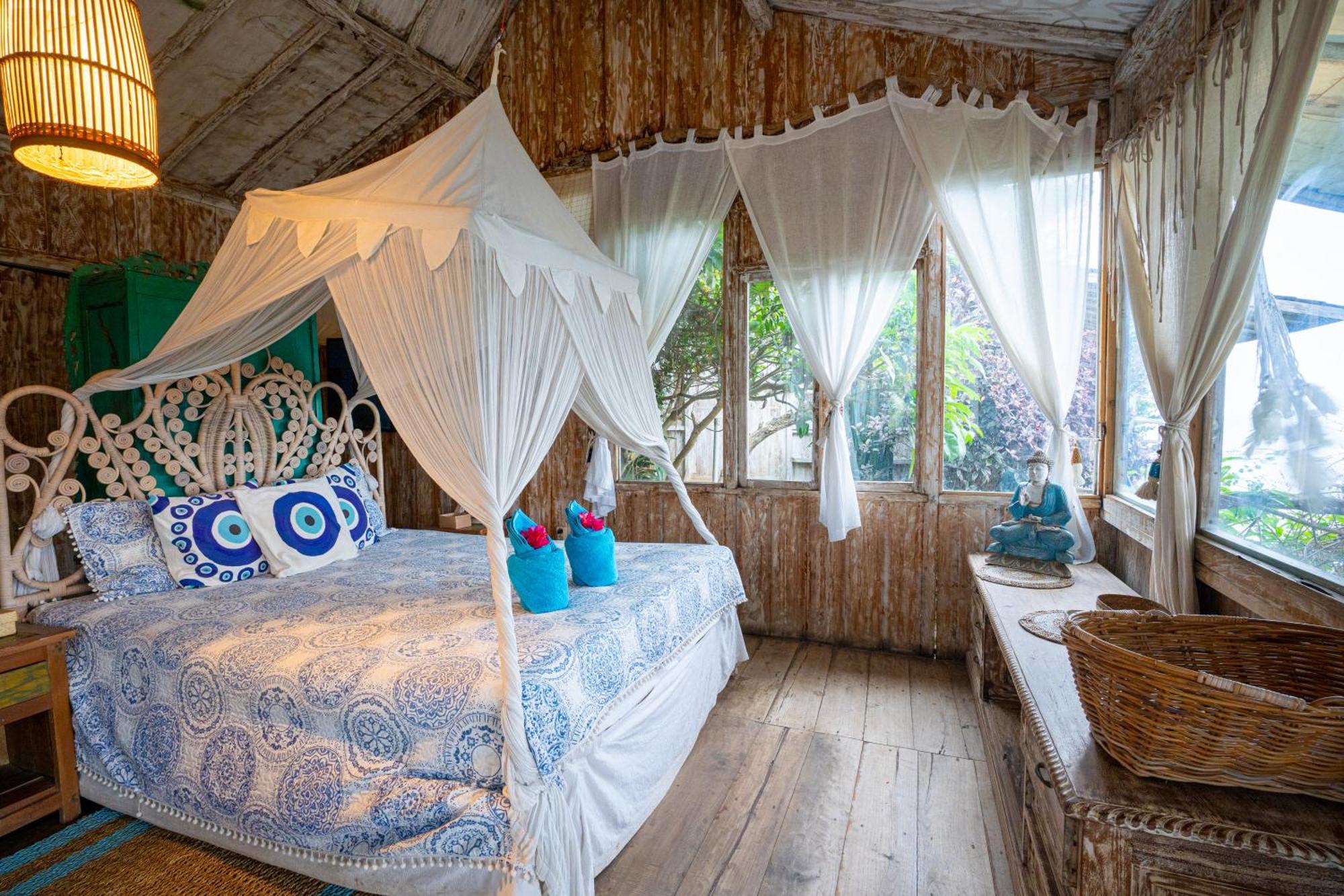 Selini Hills Hotel Labuan Bajo Buitenkant foto