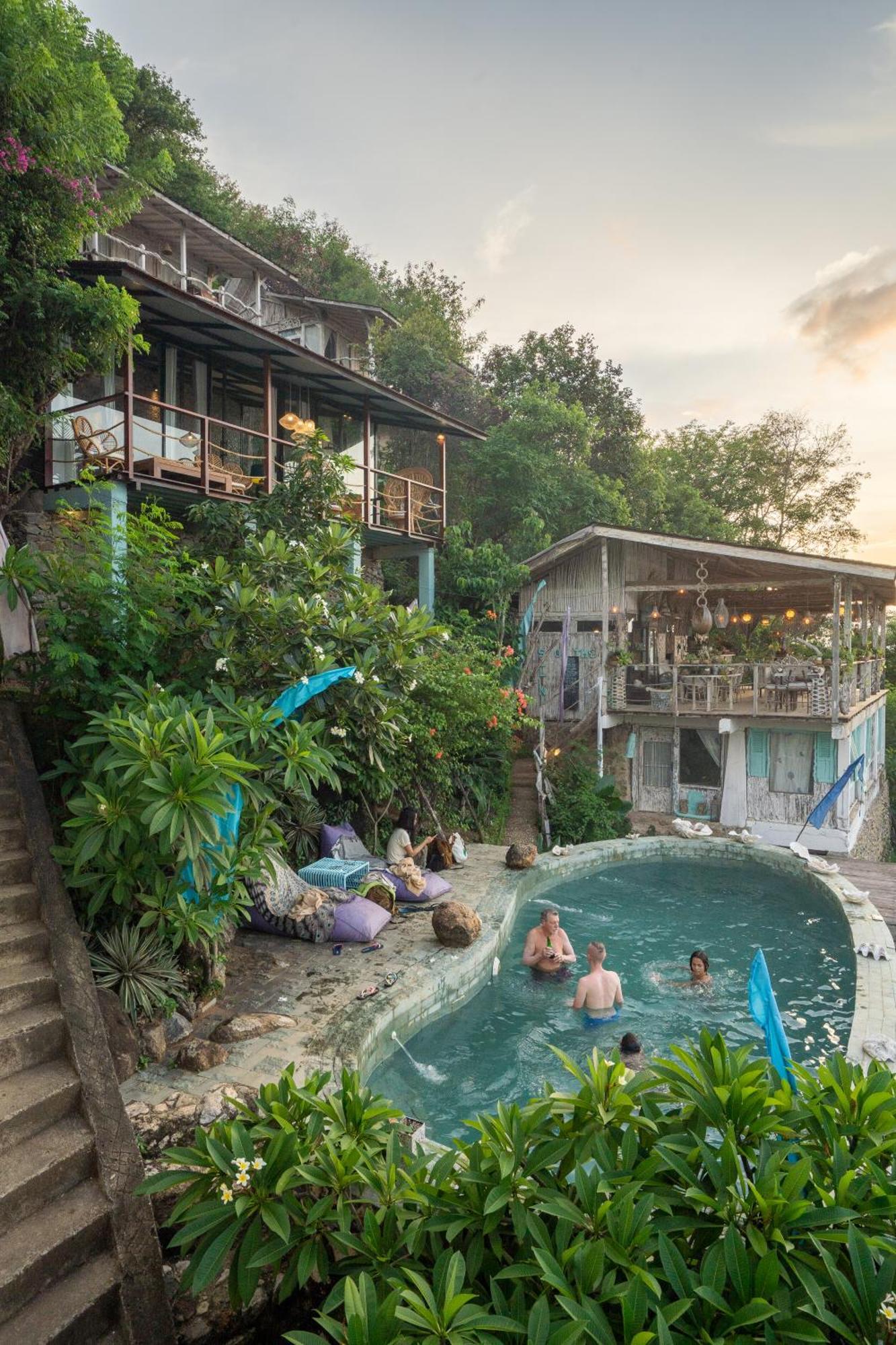 Selini Hills Hotel Labuan Bajo Buitenkant foto