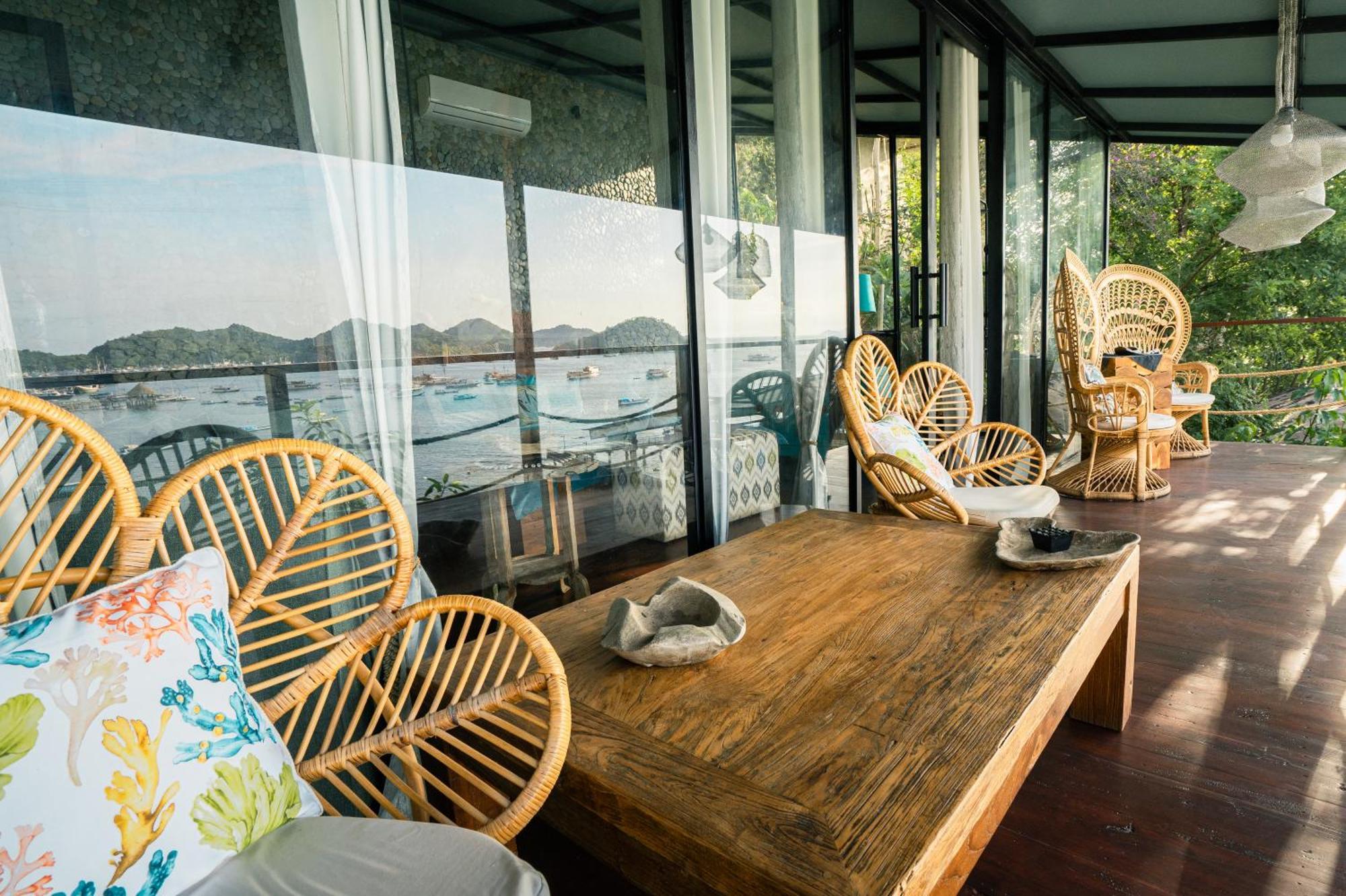 Selini Hills Hotel Labuan Bajo Buitenkant foto