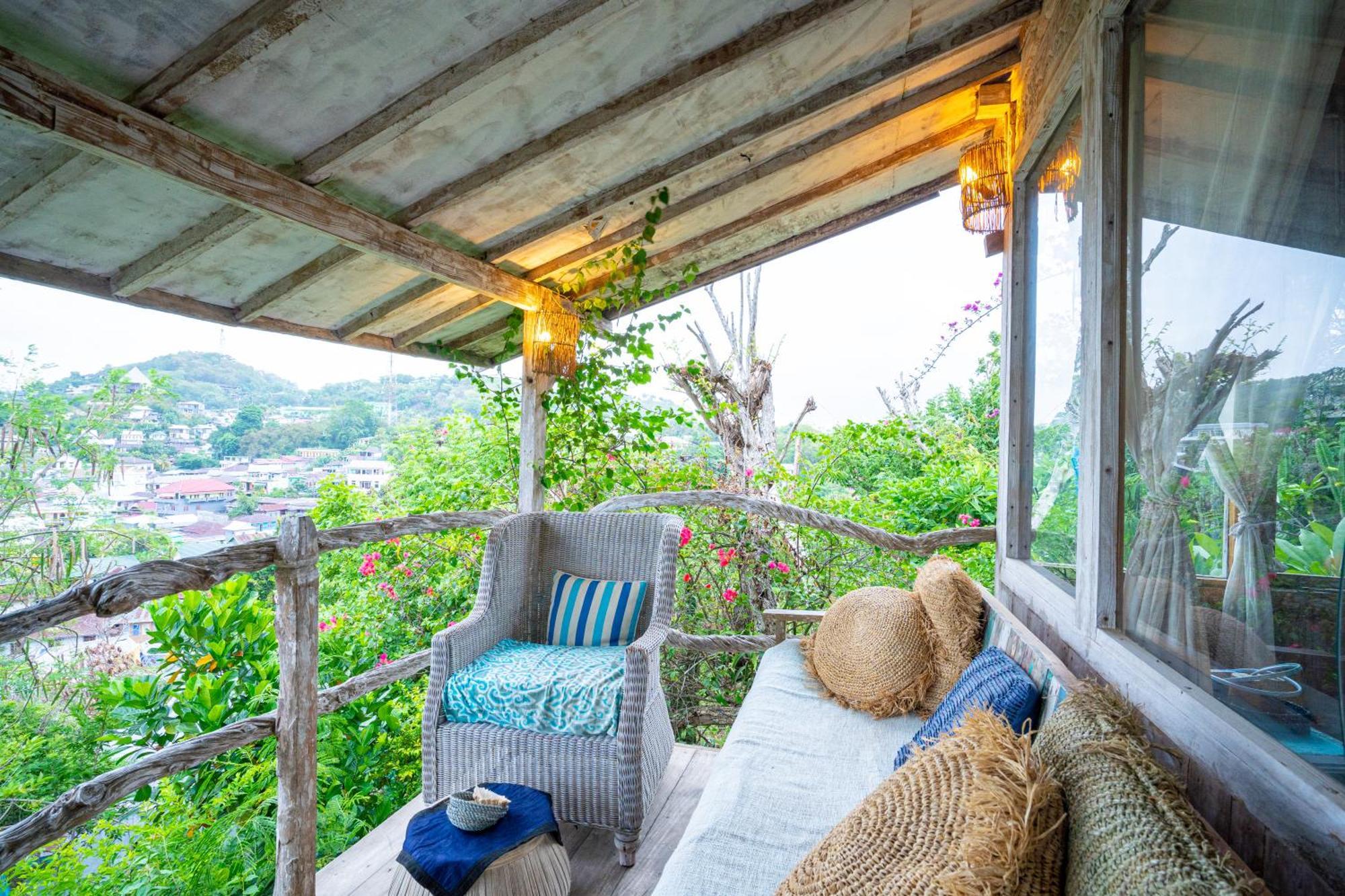 Selini Hills Hotel Labuan Bajo Buitenkant foto