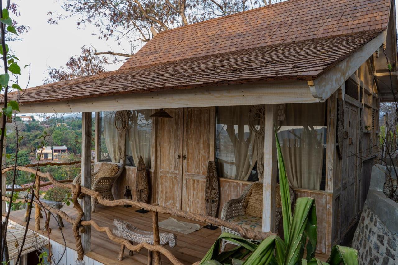 Selini Hills Hotel Labuan Bajo Buitenkant foto